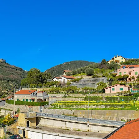 Casa Onbrin By World * Finale Ligure